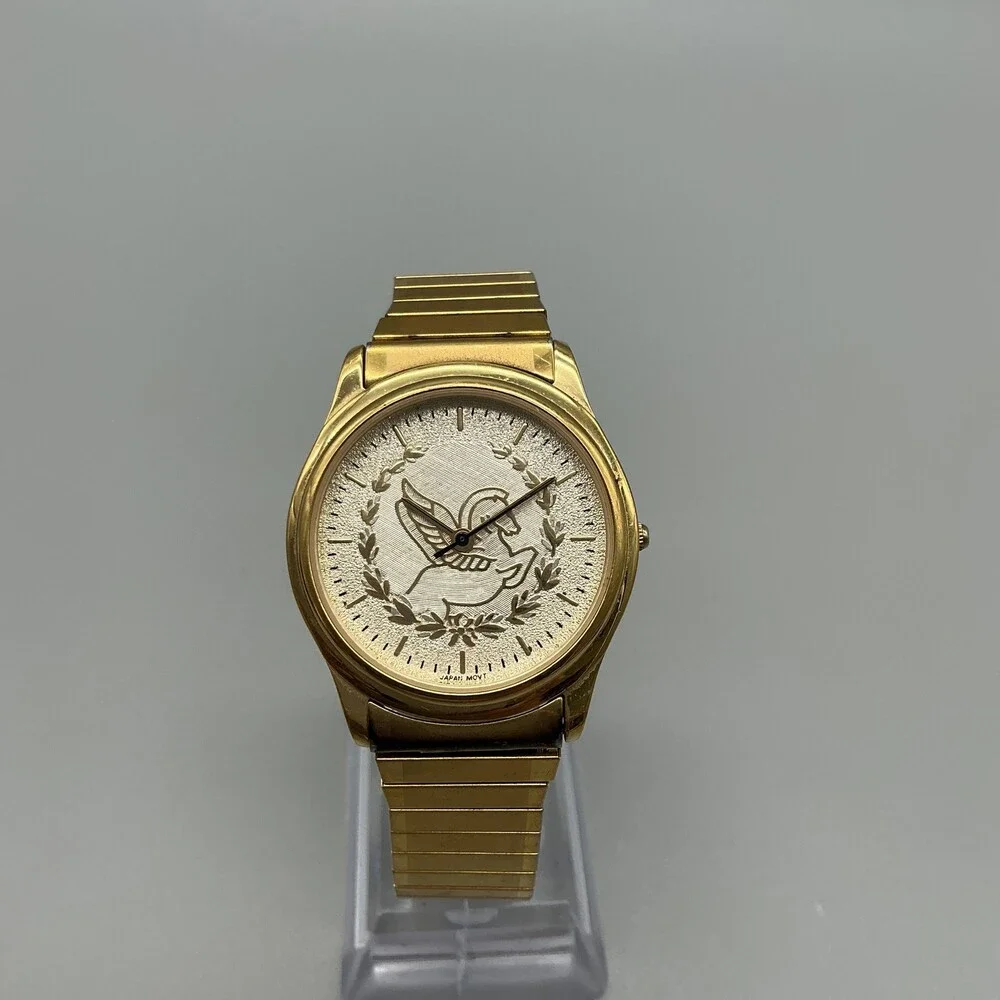 Vintage Mobil Oil Pegasus Mens Watch 33mm Gold Tone Stretch Band New Battery